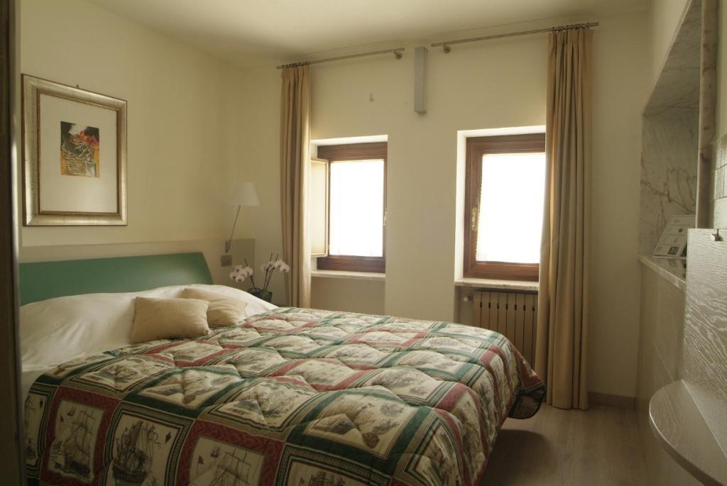 Chambres D'Hotes Nuits De Reve Roisan Стая снимка